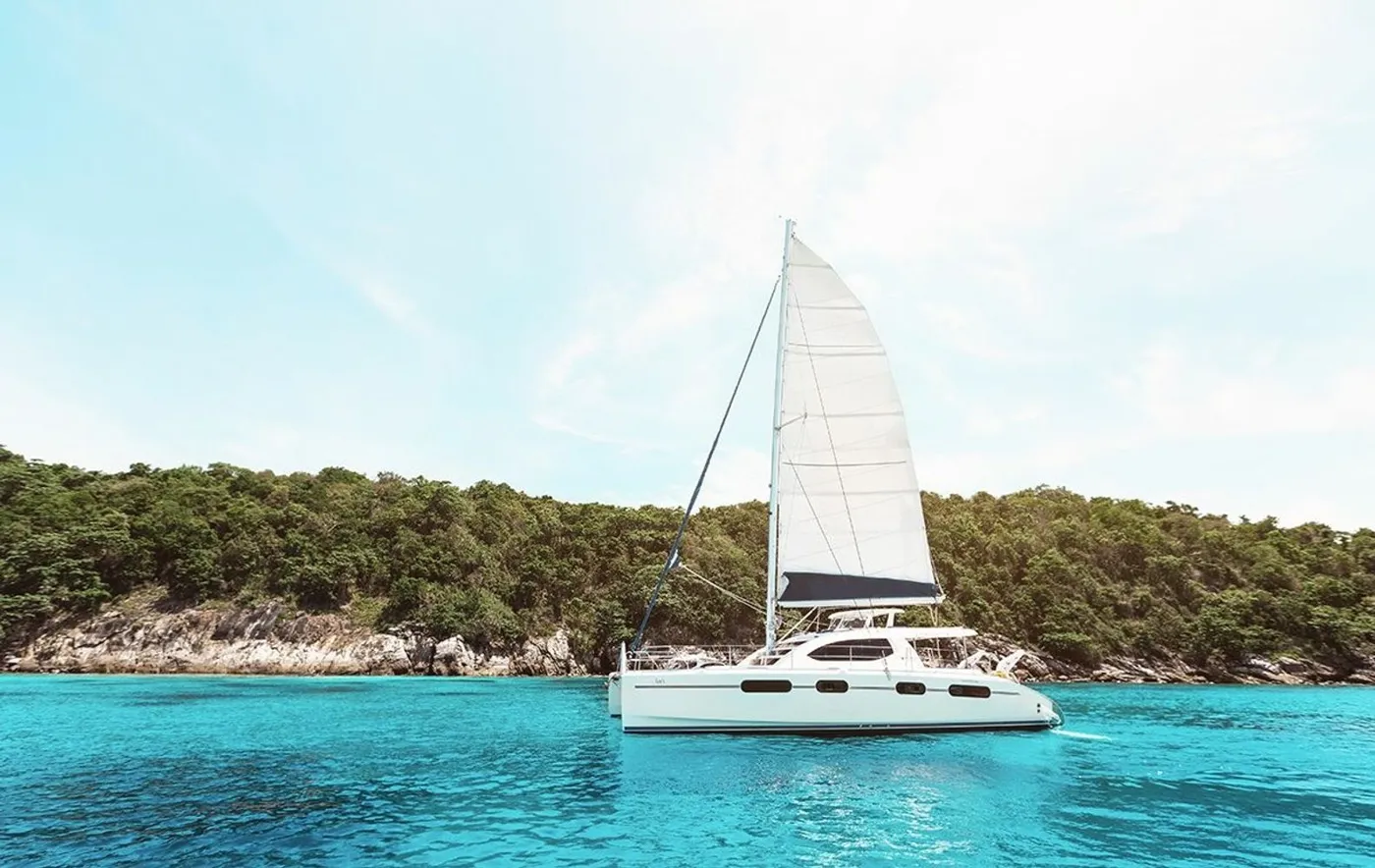 Leopard Sailing Catamaran 47ft exterior photo