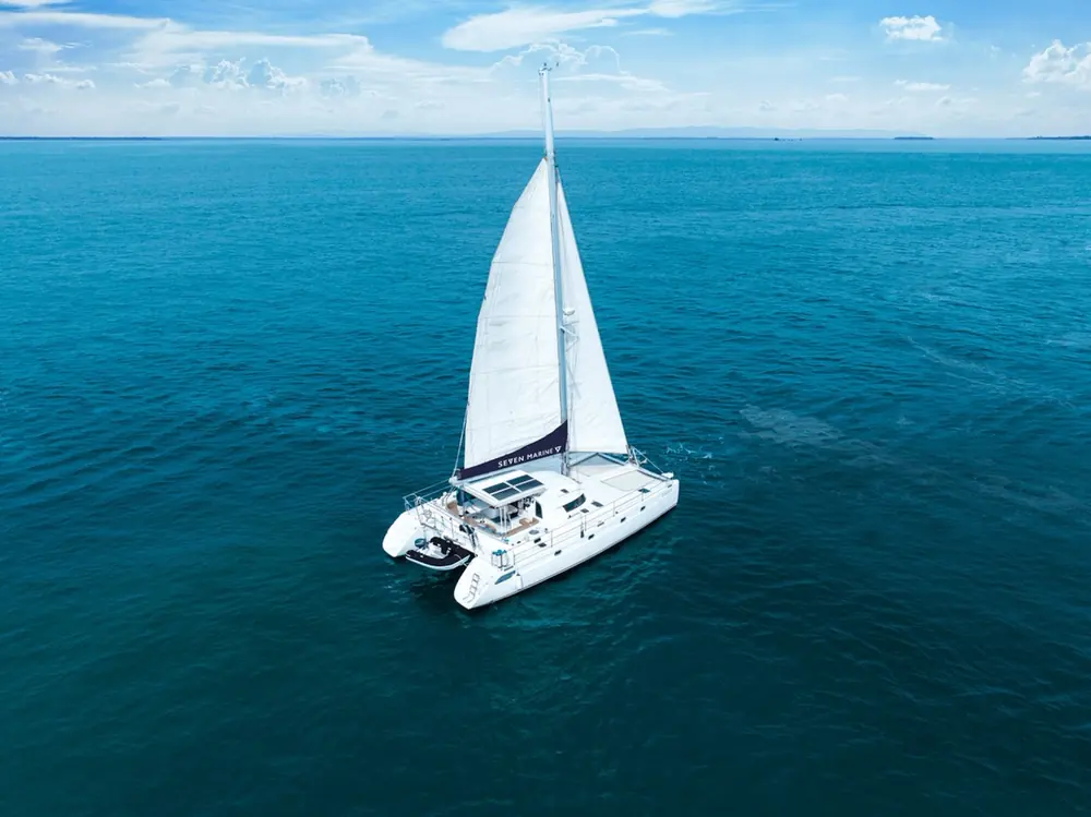 Fountaine Pajot Sailing Catamaran 40ft exterior photo