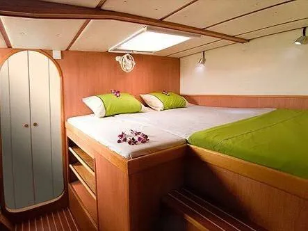 Silkline 530 Sailing Catamaran photo 6