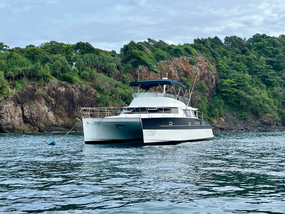 Fountaine Pajot Power Catamaran 48ft exterior photo
