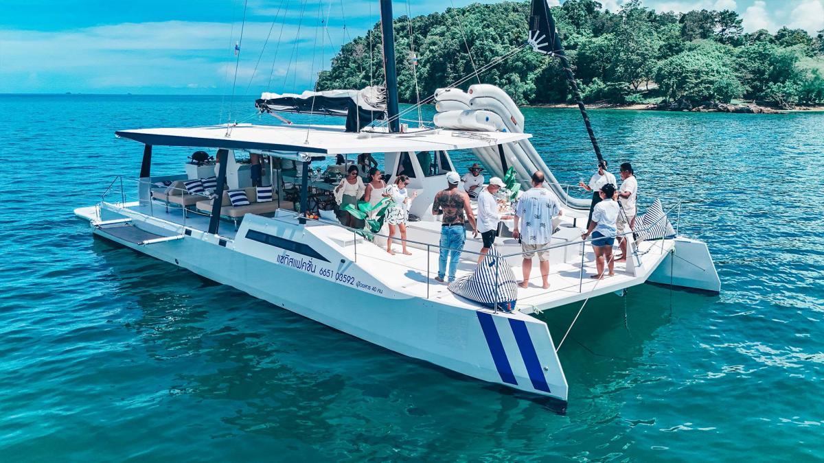 YC55SAT exterior photo