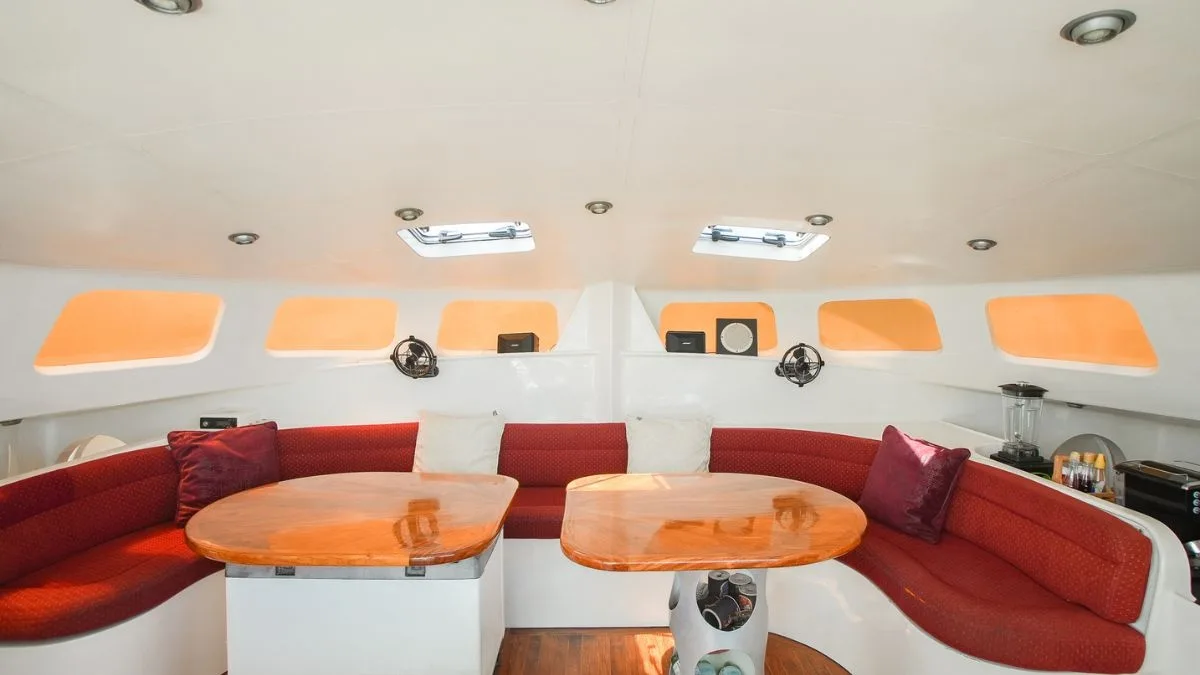 Mumby Sailing Catamaran 48ft photo 5