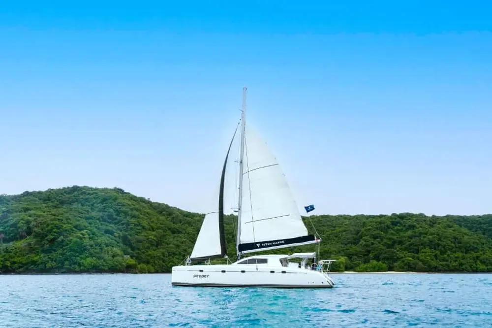 Nautitech Sailing Catamaran 47ft exterior photo